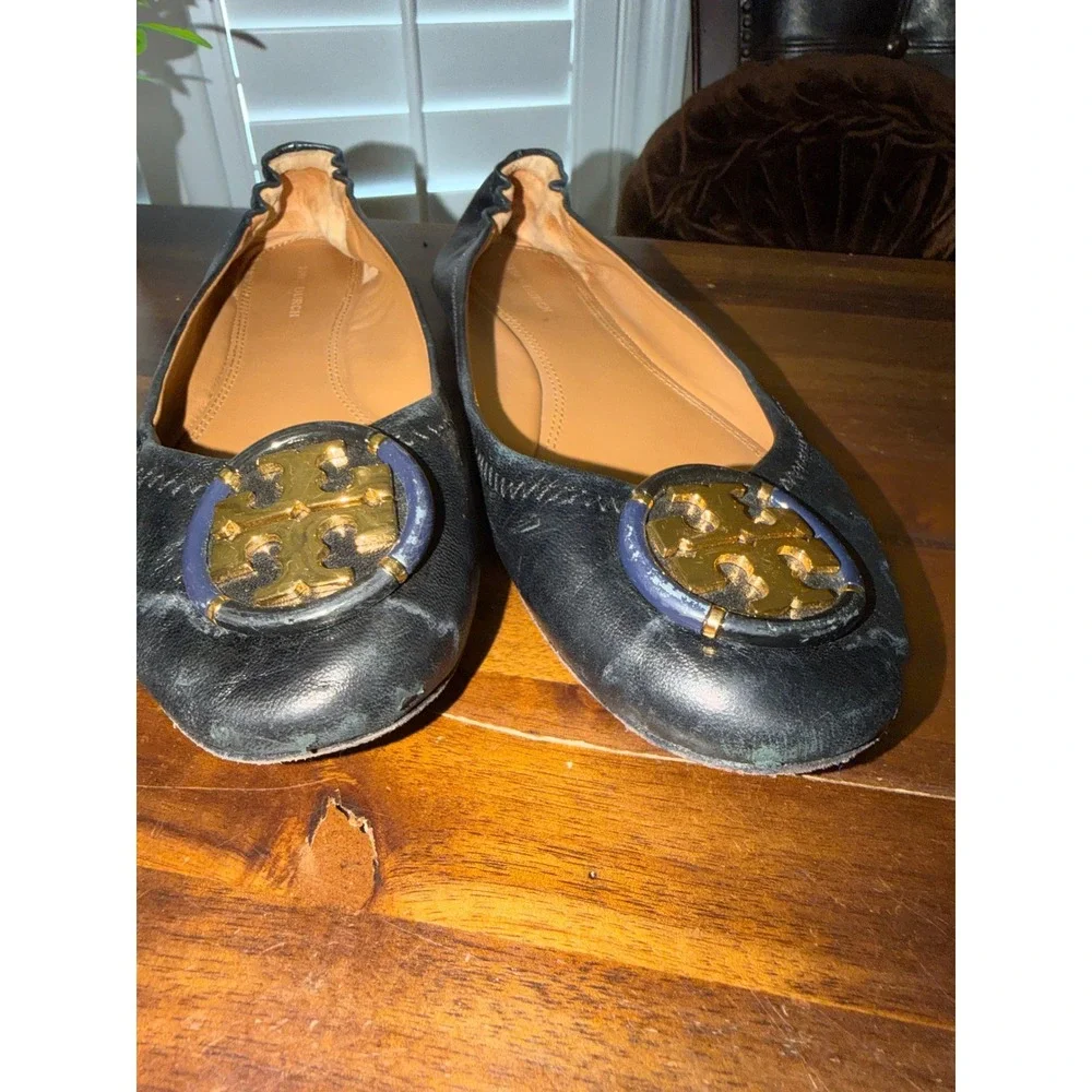 Tory Burch Reva Black‎ Leather Ballet Flats Gold Logo Medallion Size 8M